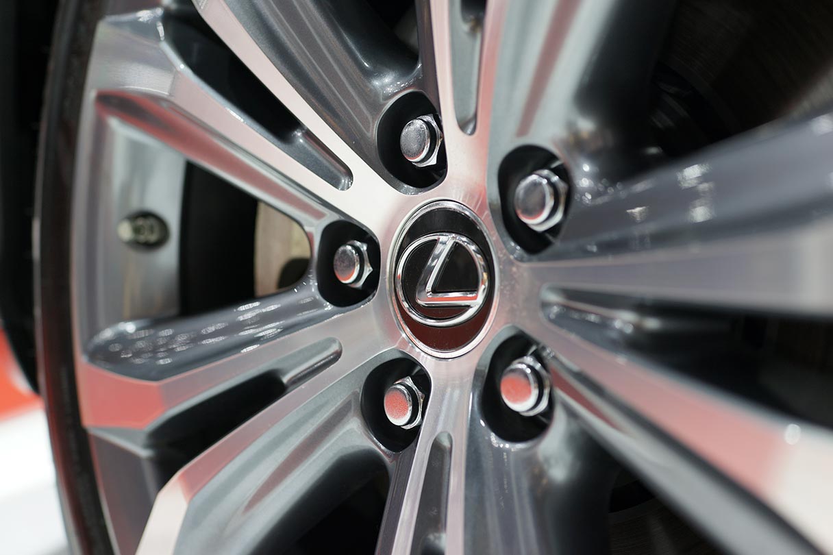 lexus car wheel